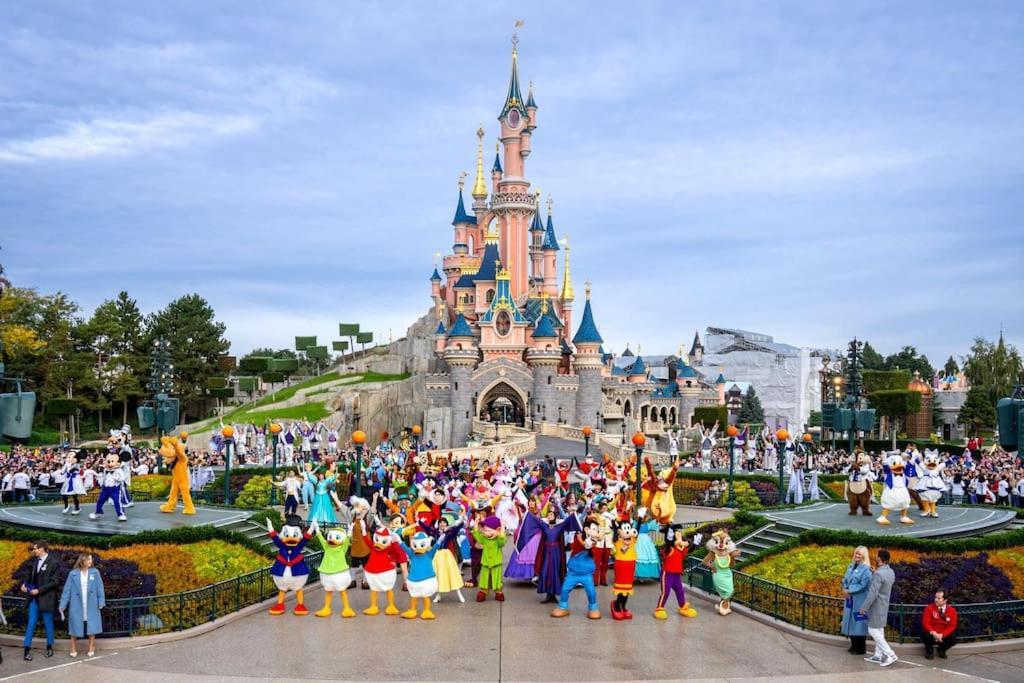 Disney 'Xperience - Parc 10 Min - 3Pers Esbly Esterno foto